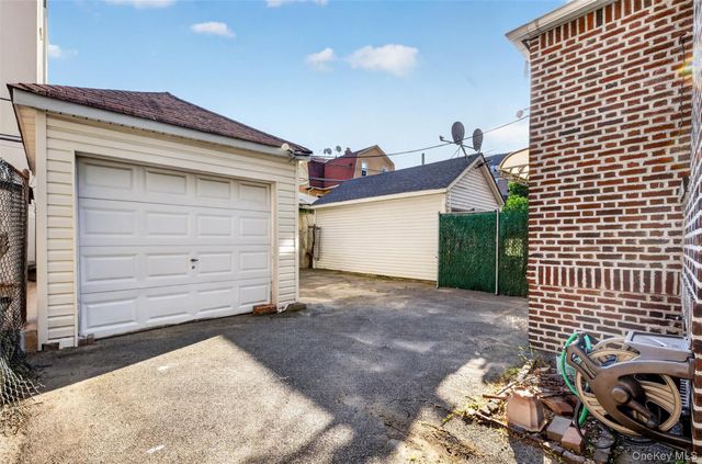 4084 Denman Street, Elmhurst, NY 11373