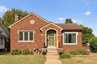 220 S Virginia Avenue, Belleville, IL 62220