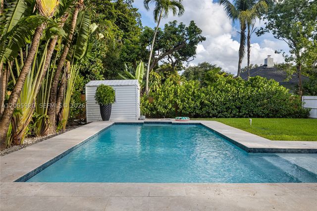 11403 NE 8th Ave, Biscayne Park, FL 33161