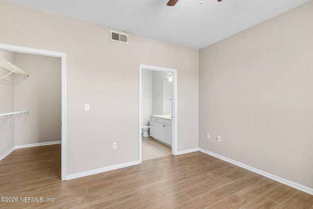 8539 GATE Parkway 433, Jacksonville, FL 32216