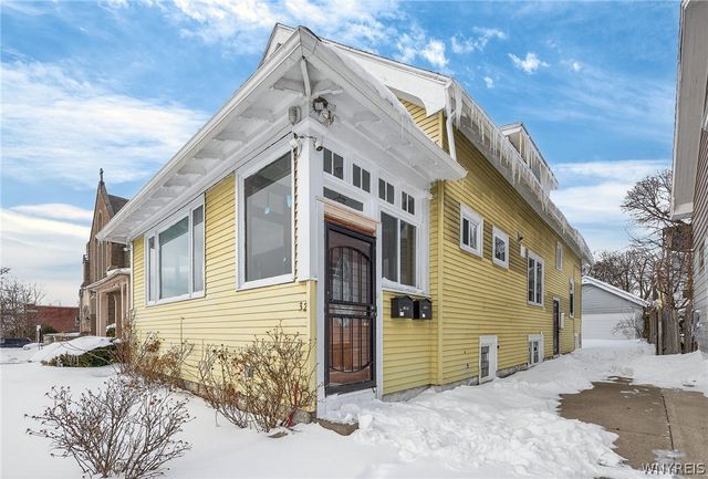 32 Brunswick Boulevard, Buffalo, NY 14208