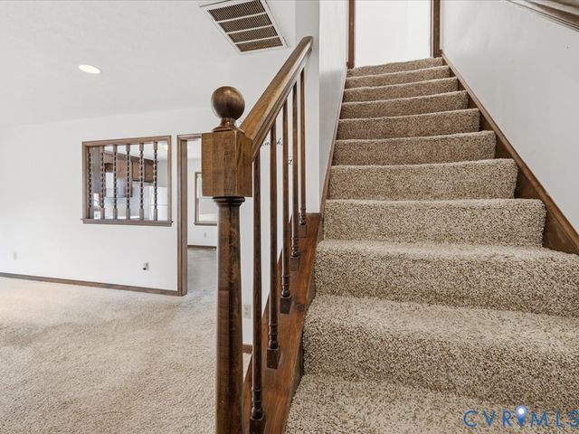 21 Old Memorial Dr, Henrico, VA 23150