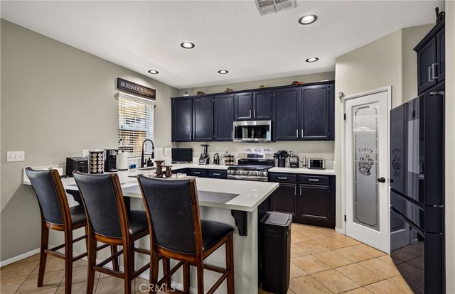 1464 Granada Way, Perris, CA 92571
