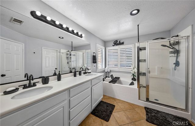 1464 Granada Way, Perris, CA 92571