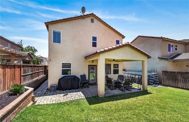 1464 Granada Way, Perris, CA 92571