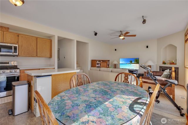 17422 90th Avenue E, Puyallup, WA 98375