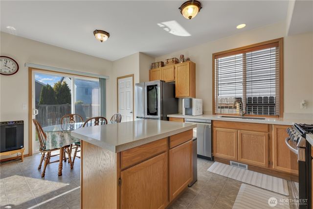 17422 90th Avenue E, Puyallup, WA 98375