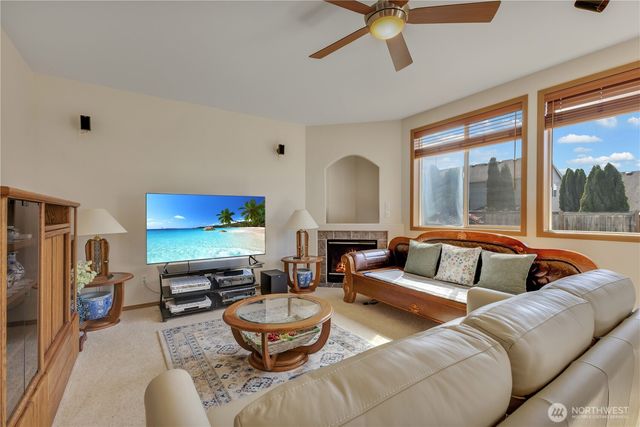 17422 90th Avenue E, Puyallup, WA 98375