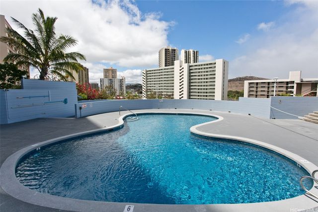 3045 Ala Napuaa Place 710, Honolulu, HI 96818