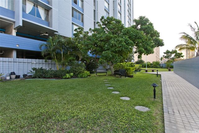 3045 Ala Napuaa Place 710, Honolulu, HI 96818