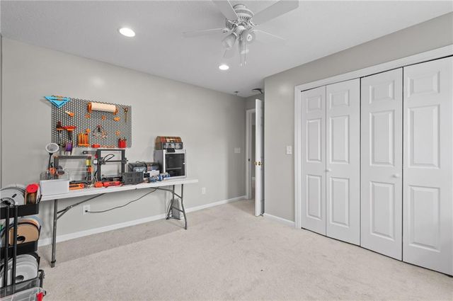 21645 W 122nd Terrace, Olathe, KS 66061