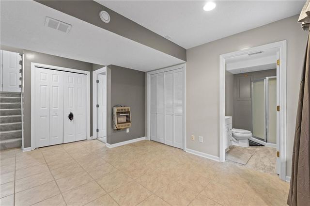 21645 W 122nd Terrace, Olathe, KS 66061