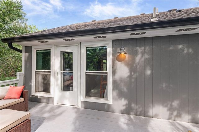 21645 W 122nd Terrace, Olathe, KS 66061