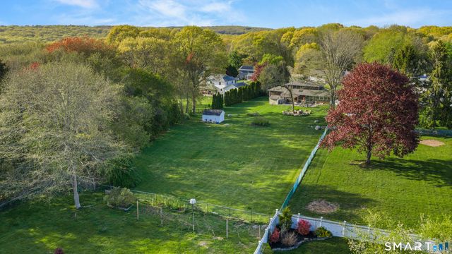 24 Colonial Drive, Waterford, CT 06385