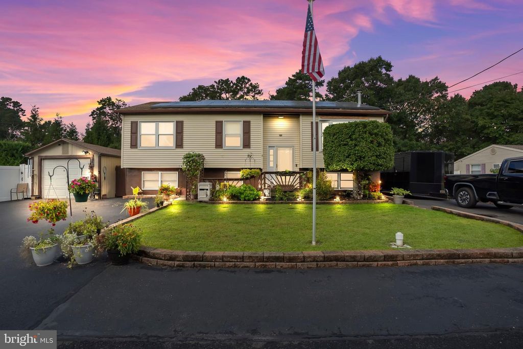3 BELLA COOLA TRL, Browns Mills, NJ 08015