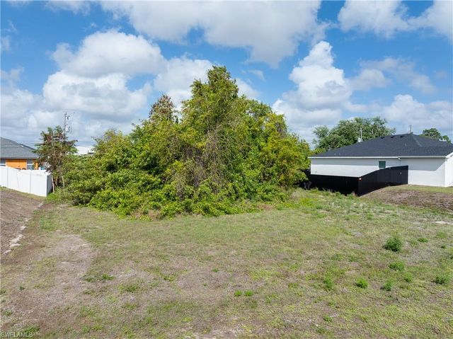 2616 NE 5th AVE, Cape Coral, FL 33909