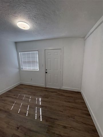502 Independence Street, Liberty, TX 77575