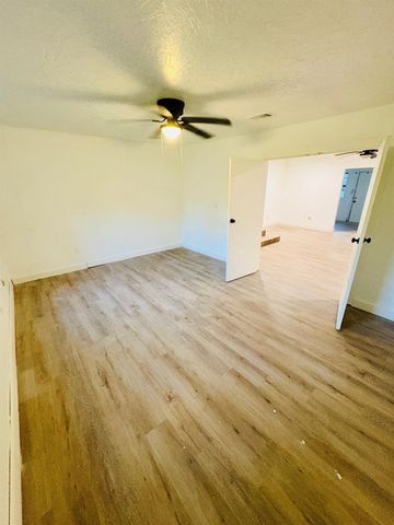 502 Independence Street, Liberty, TX 77575