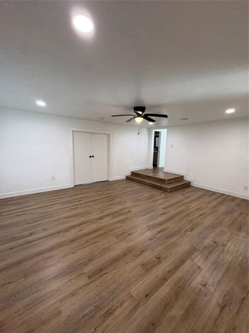 502 Independence Street, Liberty, TX 77575