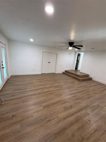502 Independence Street, Liberty, TX 77575