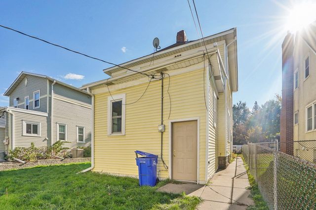 1611 Edmund Avenue, Saint Paul, MN 55104