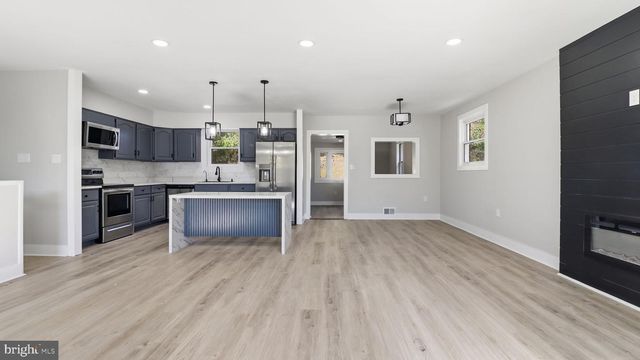 6118 HELLEN LEE DR, Clinton, MD 20735