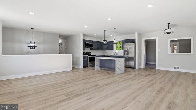 6118 HELLEN LEE DR, Clinton, MD 20735