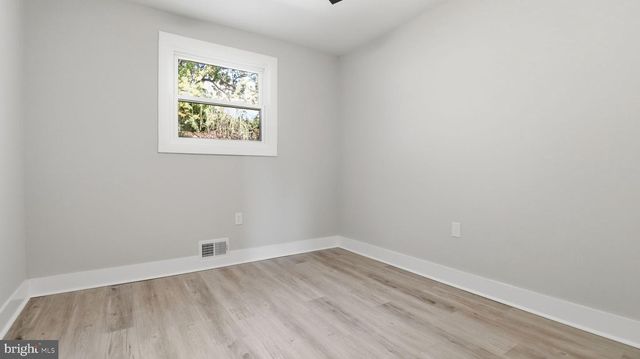 6118 HELLEN LEE DR, Clinton, MD 20735