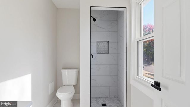 6118 HELLEN LEE DR, Clinton, MD 20735