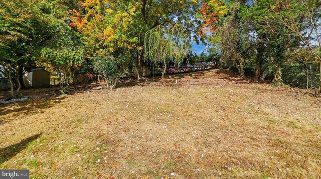 6118 HELLEN LEE DR, Clinton, MD 20735