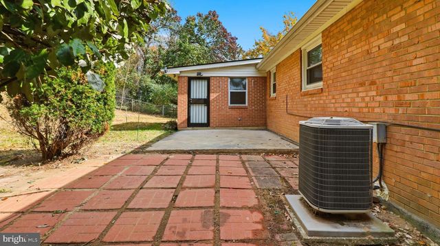 6118 HELLEN LEE DR, Clinton, MD 20735