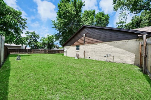 12807 Crystal Cove Drive, Houston, TX 77044