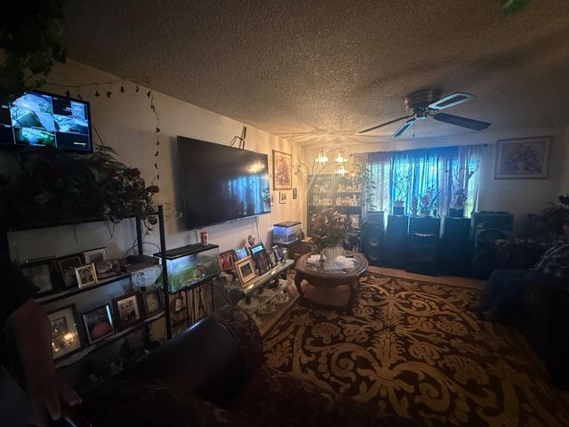 829 Ashlan Way, Madera, CA 93638