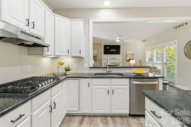 2732 Providence Spring Lane, Charlotte, NC 28270