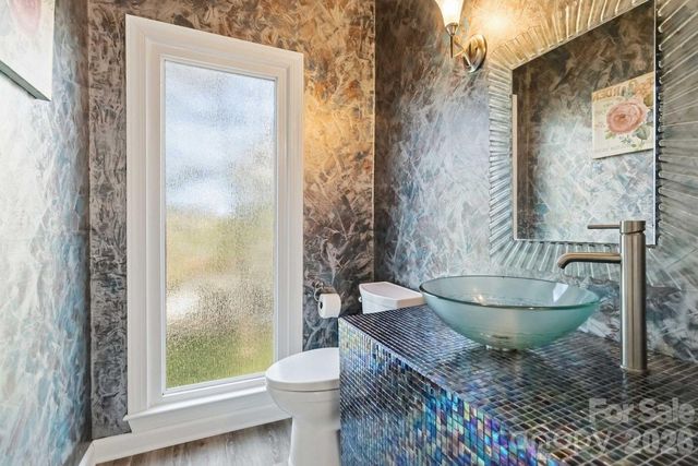 2732 Providence Spring Lane, Charlotte, NC 28270