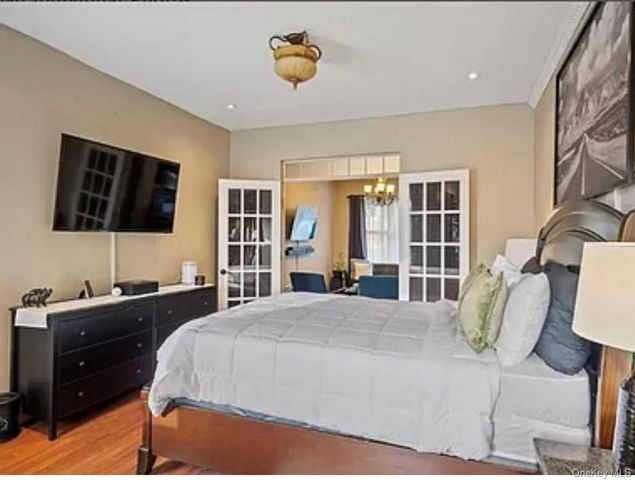 951 E 221st Street, Bronx, NY 10469