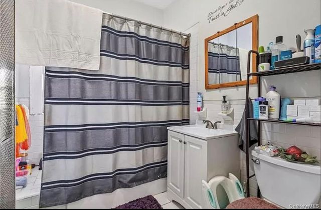 951 E 221st Street, Bronx, NY 10469
