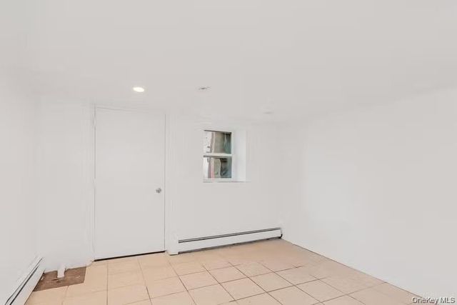 951 E 221st Street, Bronx, NY 10469