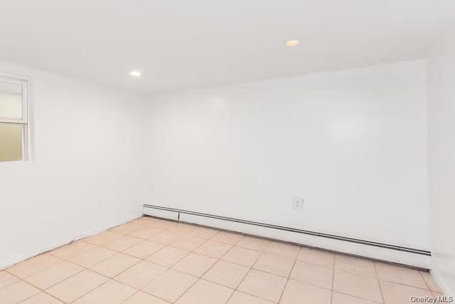951 E 221st Street, Bronx, NY 10469