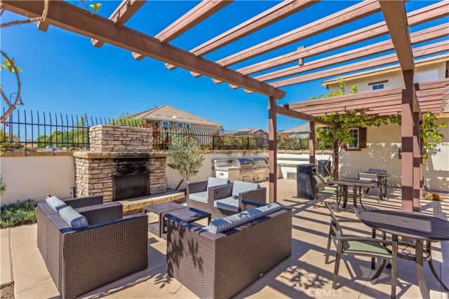 6658 Sand Castle Pl, Goleta, CA 93117