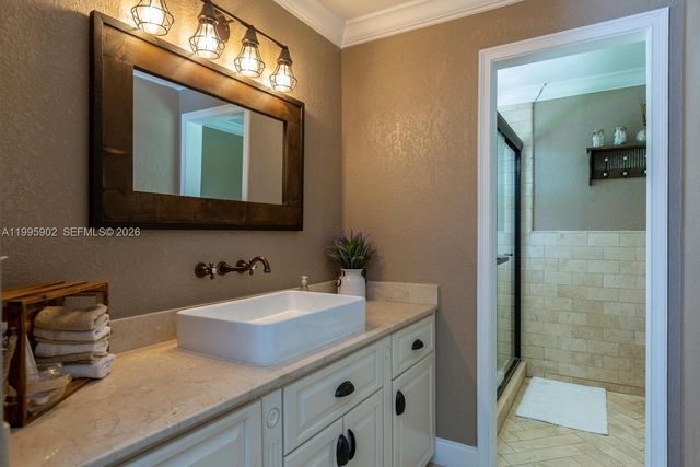 1190 SW 108th Way, Davie, FL 33324