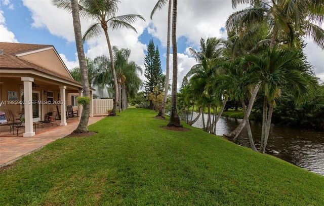 1190 SW 108th Way, Davie, FL 33324