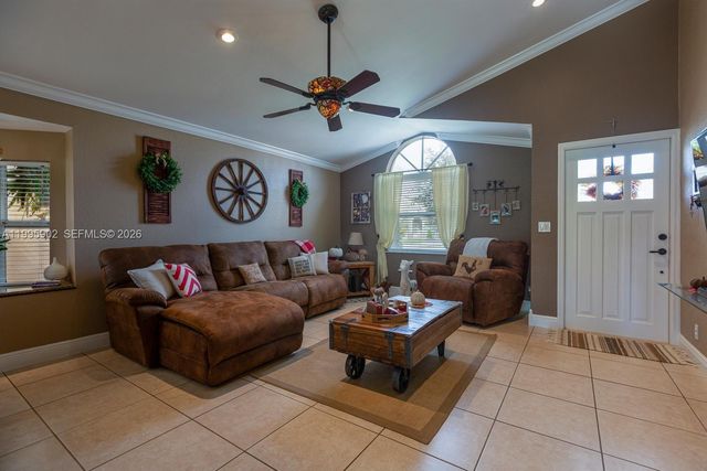 1190 SW 108th Way, Davie, FL 33324