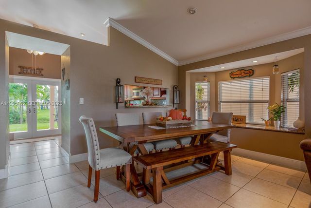 1190 SW 108th Way, Davie, FL 33324