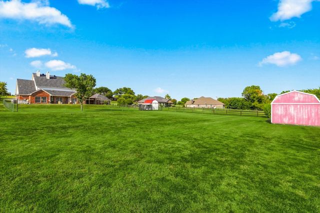 47 Preakness Place Road, Van Alstyne, TX 75495