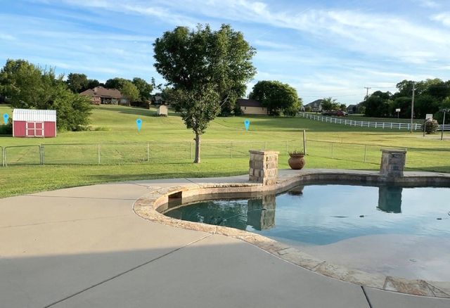 47 Preakness Place Road, Van Alstyne, TX 75495