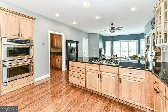 1088 SAFA ST, Herndon, VA 20170