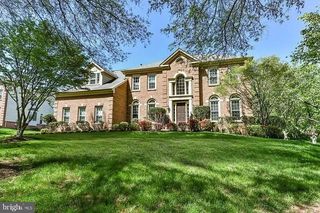 1088 SAFA ST, Herndon, VA 20170