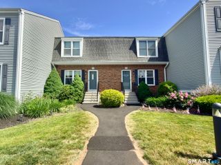 101 Summerhill Road 101, Wallingford, CT 06492