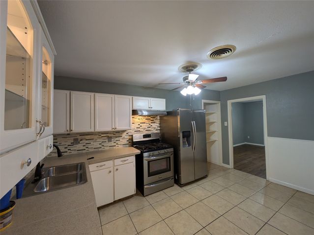 1817 Belmont Street, Mesquite, TX 75149